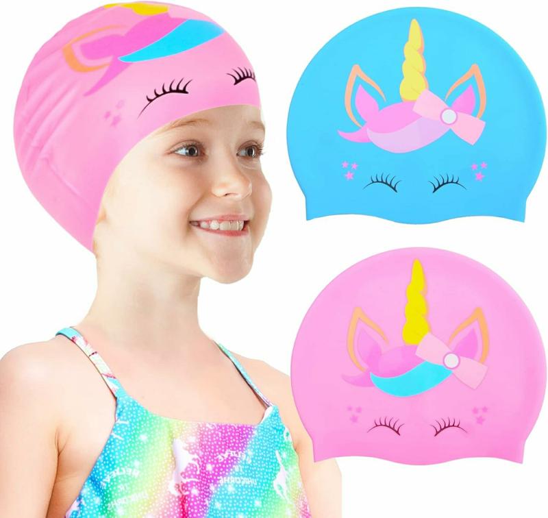 Toucas de Natação | 2 Peças Touca de Natação Infantil em Silicone para Meninos e Meninas (Idade 3-12) Touca à Prova d’Água que Cobre as Orelhas, Mantém o Cabelo Seco, Boné de Natação para Cabelo Toucas de Natação Rosa Claro + Roxo Claro